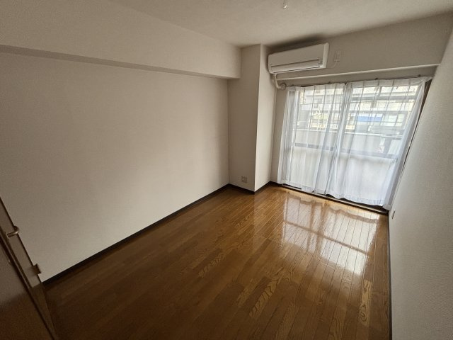 ウエルス幸の寝室