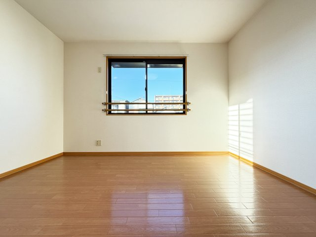 グレイス高埇の洋室