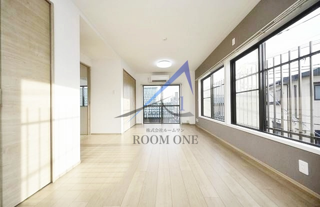 Ｇｒａｎｓ　Ｒｅｓｉｄｅｎｃｅ　Ｕｍｅｄａの居間・リビング|洋室のお部屋です。