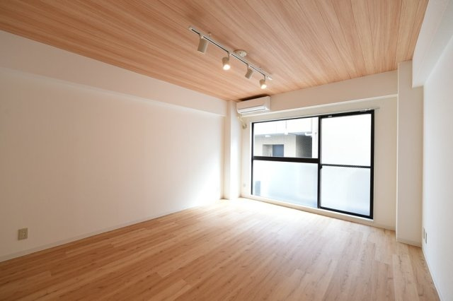 ランデン代官山の洋室