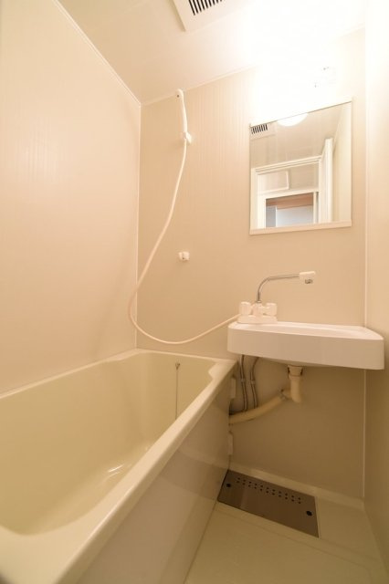 ランデン代官山の浴室