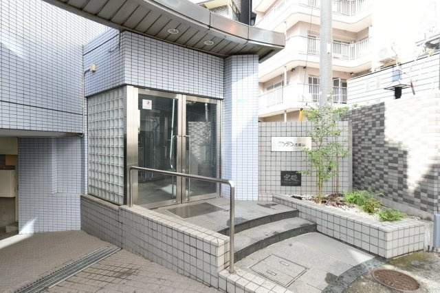 ランデン代官山のエントランス