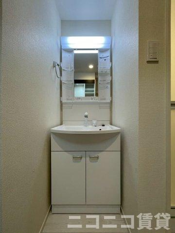 【洗面所】 | カーサエスト小岩 | 別号室イメージの為、現状を優先致します。