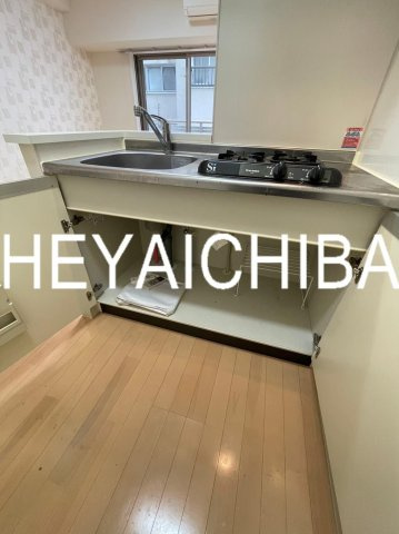 ラヴィエント浅草橋のキッチン|下部収納