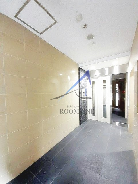 アイスバーグのエントランス|エントランスです。