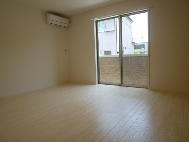 コンフォルト・カーザの居間・リビング|洋室