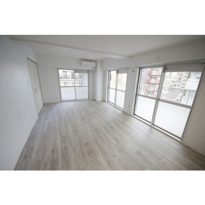 【居間・リビング】 | 第17オーシャンビル