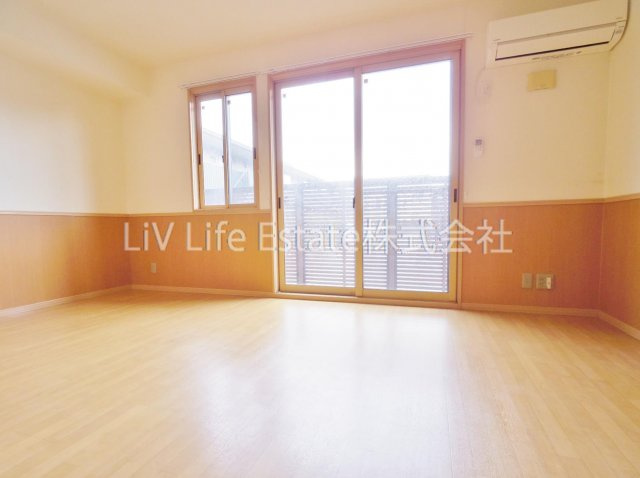 サンクレアⅤ棟 の居間・リビング