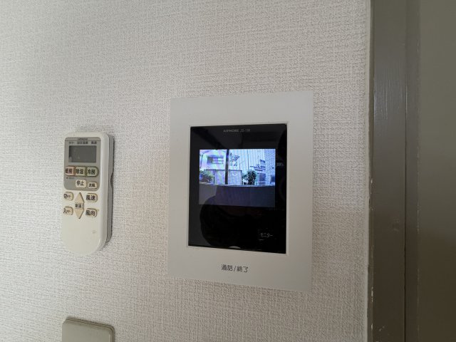 【玄関】 | SHRIKE2（シュライク２） | 写真はリフォーム工事中の状態です（2025年12月30日撮影）