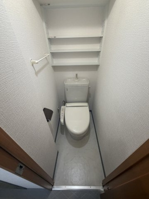 【トイレ】 | SHRIKE2（シュライク２） | 写真はリフォーム工事中の状態です（2026年2月18日撮影）