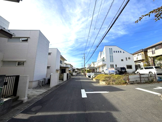 南ひな壇　陽当・眺望良好　新築住宅の周辺|住宅街