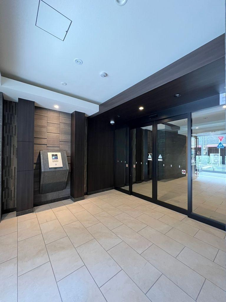 プレサンス伏見アーバンベース　名古屋市賃貸 仲介手数料無料のセキュリティ|エントランス