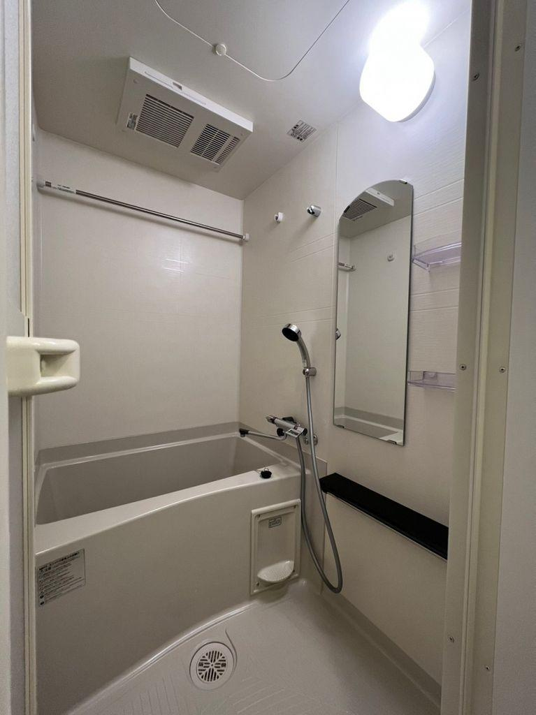 プレサンス伏見アーバンベース　名古屋市賃貸 仲介手数料無料の浴室|バス