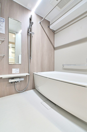 【浴室】 | 藤和シティコープ和白 | 広々とした浴室で一日の疲れもサッパリ洗い流せます