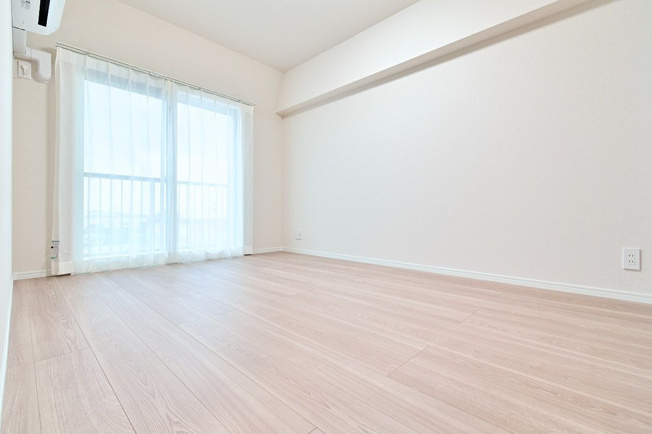 【洋室】 | 藤和シティコープ和白 | 南面バルコニーに面した6.2帖の明るいお部屋です