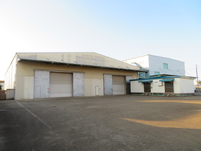 入間郡三芳町大字上富の倉庫