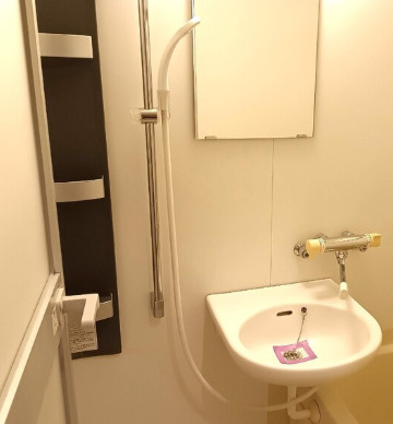 Navi新宿の洗面所