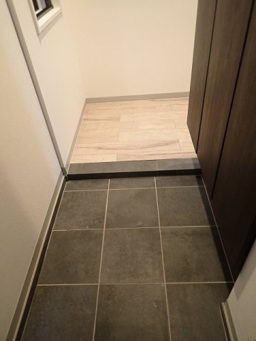 カーサブリランテ本駒込の玄関