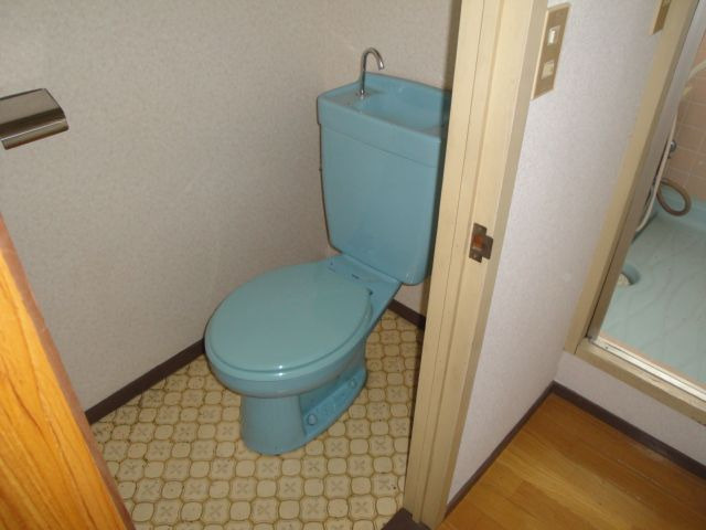 高木ビルのトイレ