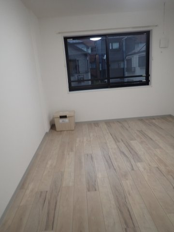 カーサブリランテ本駒込の洋室