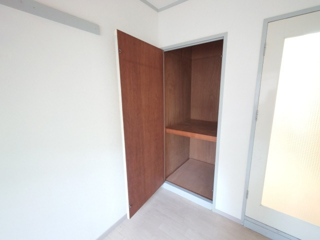 ウエストヴィラ祖原山の収納