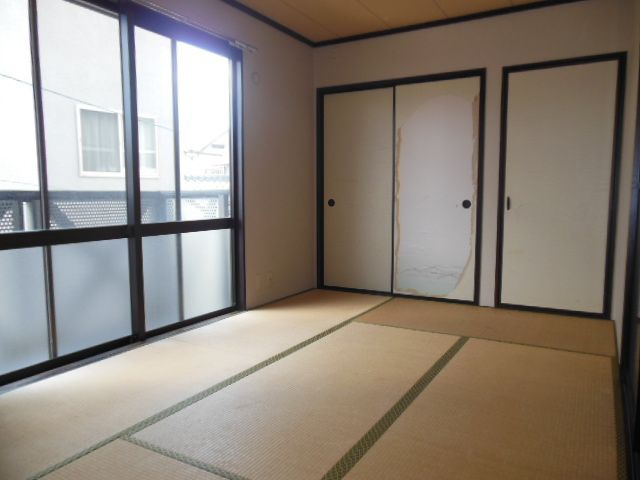フレグランス香椎参道の和室