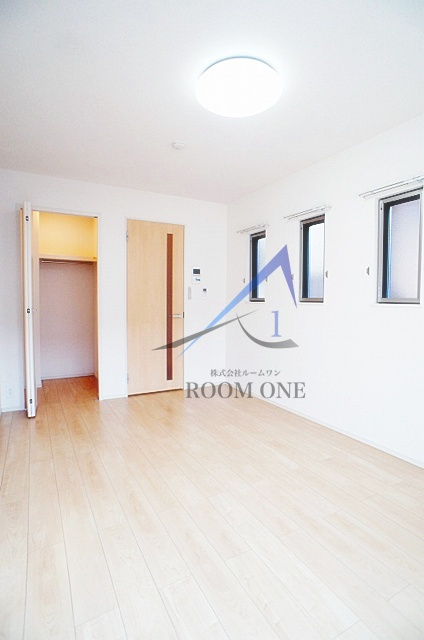 クラッシモの居間・リビング|洋室のお部屋です。