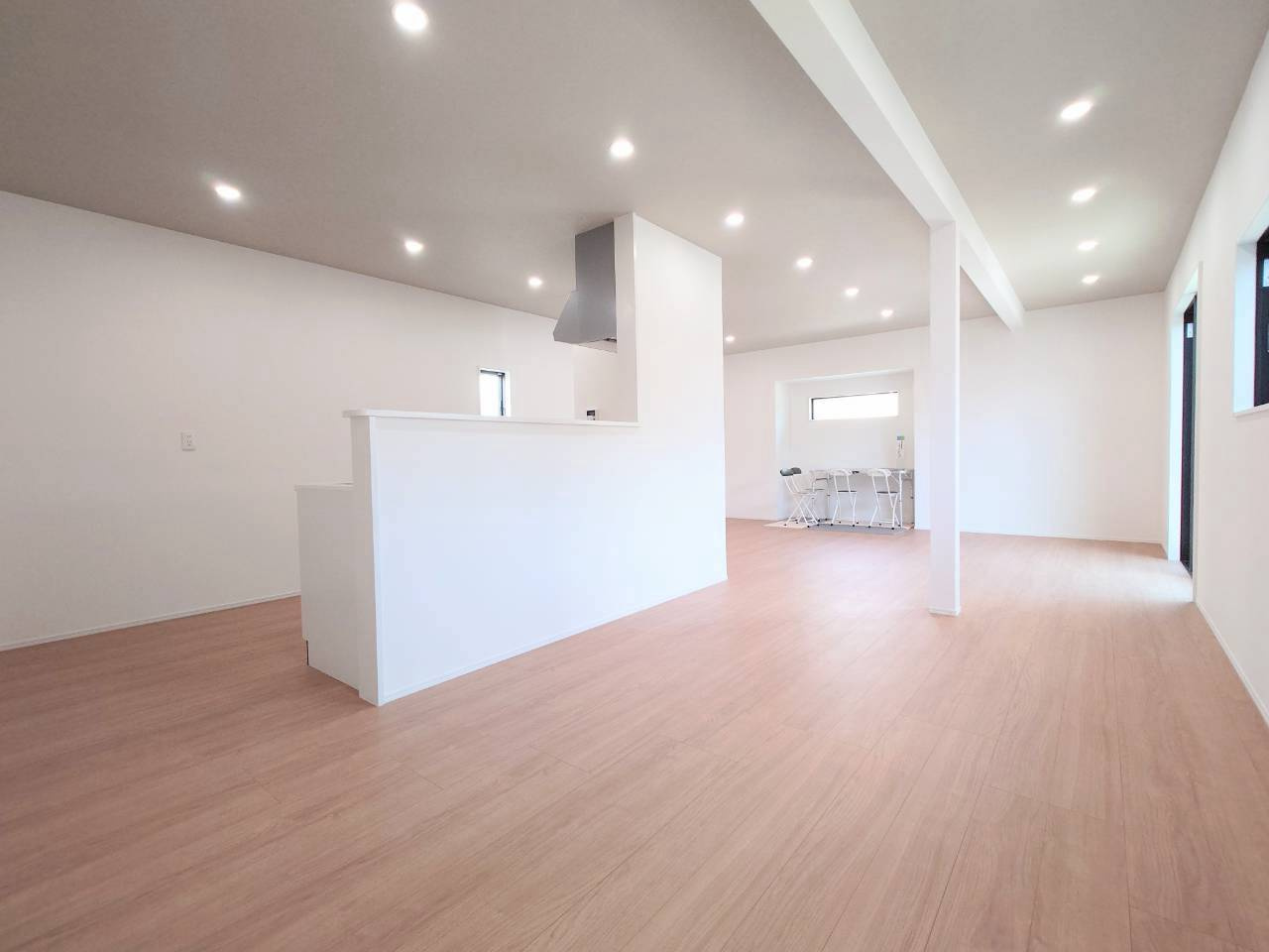 RESET HOUSE－リセットハウス中間市桜台2丁目の居間・リビング|【令和8年7月30日撮影】
居室が5室もあるのにLDKも広々♪