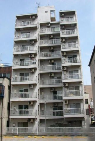 スカイコート浅草第三の外観