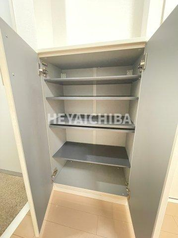 イクス・セラピアのその他|シューズボックス