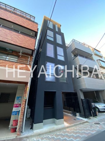 キャスバルクオーレ日暮里の外観