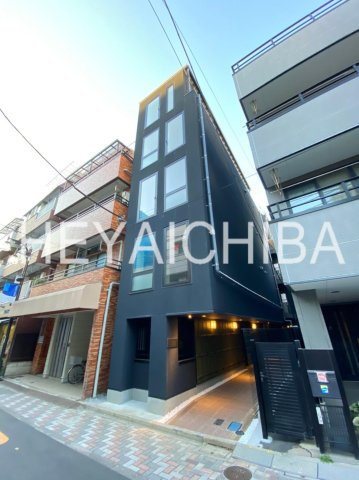 キャスバルクオーレ日暮里の外観