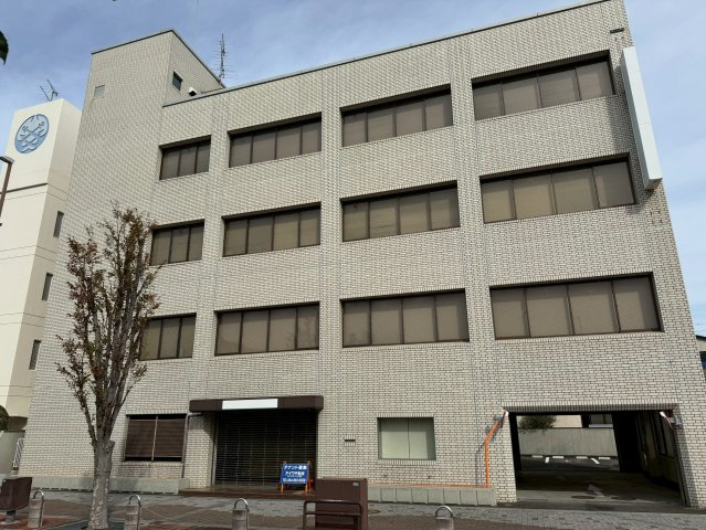 静岡市清水区　一棟ビルの外観