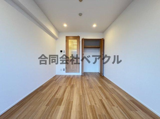【寝室】 | アルビーコート | 落ち着いて過ごせるお部屋なので、寝室にいかがでしょうか