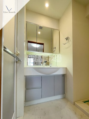 ヴェルディーク浅草の洗面所