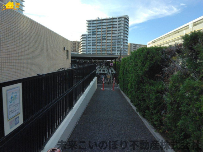【駐輪場】 | ビー・サイト
