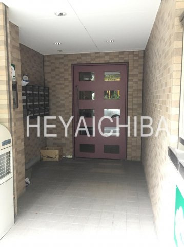 コンフォート松が谷のエントランス