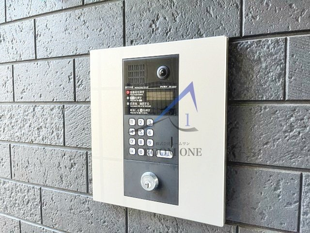 LAUREL三ノ輪のセキュリティ|オートロックです。