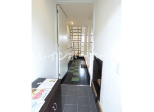 ドギーパレス楠の玄関