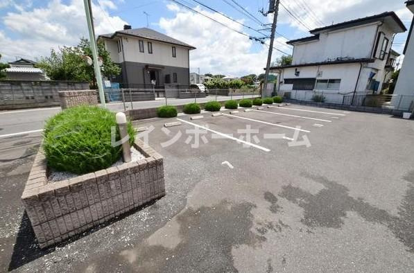 ウィンディアＣの駐車場