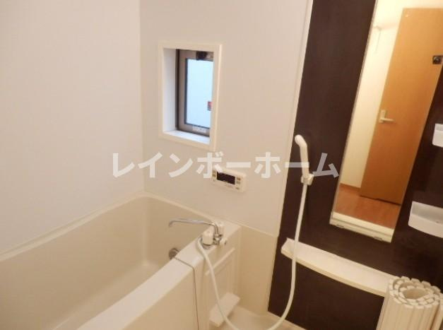 ウィンディアＣの浴室
