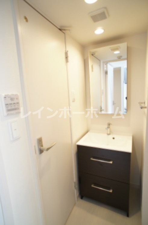 リブリ・鶴瀬の独立洗面台|独立洗面台です