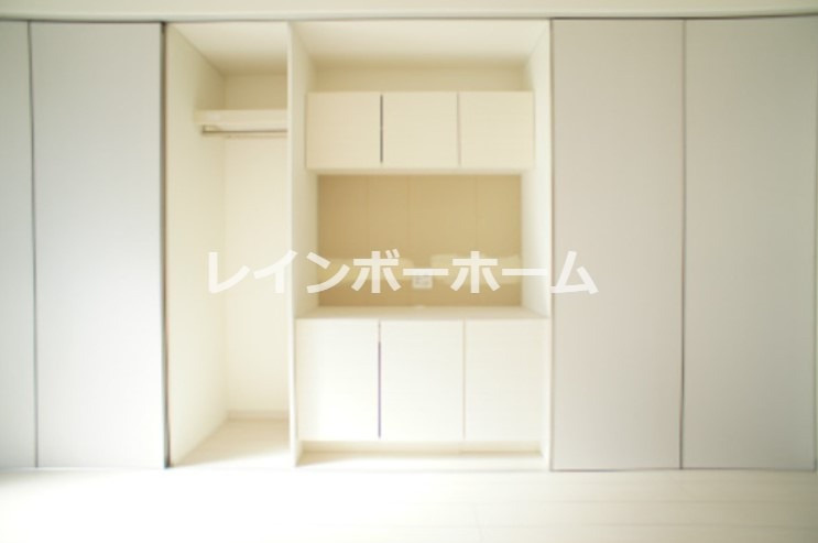 リブリ・鶴瀬の収納|たっぷりとした収納スペースです