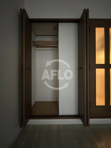 グランドステージ江坂の収納|グランドステージ江坂　クローゼット