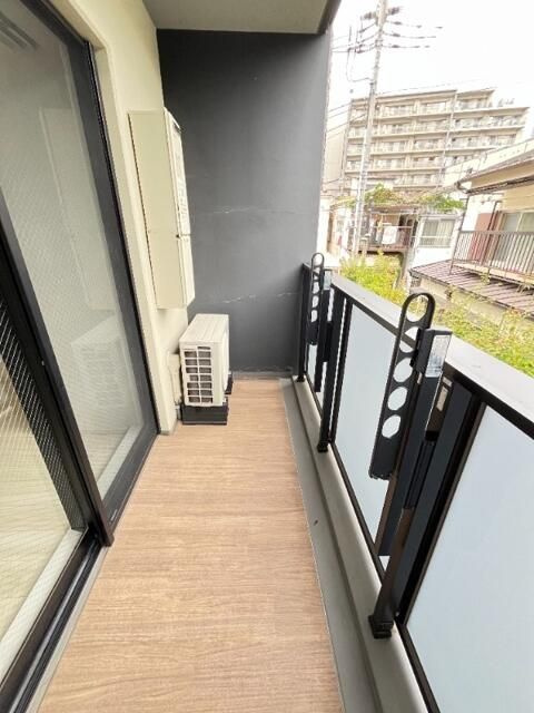 ドゥーエ南千住のバルコニー