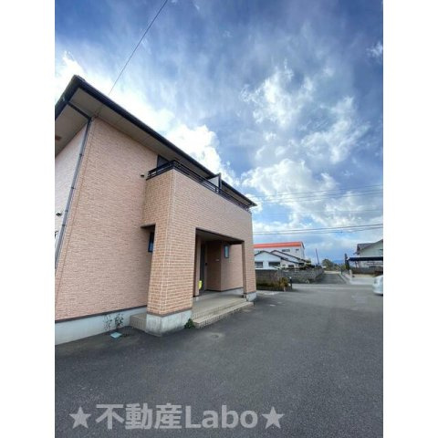 ミュージア春日Bの駐車場