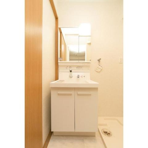 第7アローズ江坂公園の独立洗面台|第7アローズ江坂公園　洗面台