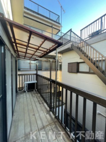 【設備】 | YTアパート | 階段※手すりあり