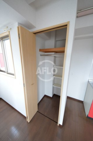 コンフォール南森町の収納|コンフォール南森町　クローゼット