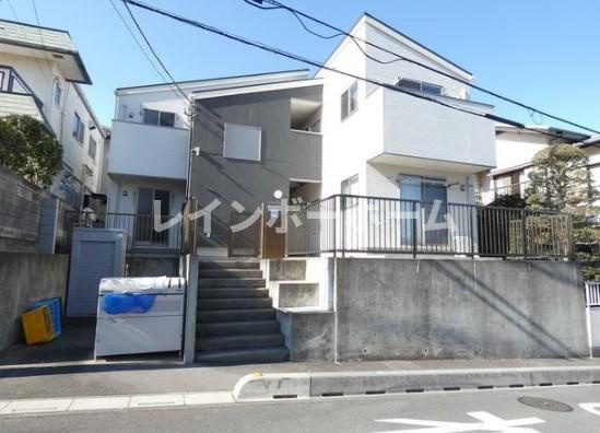 セレステ鶴瀬の外観